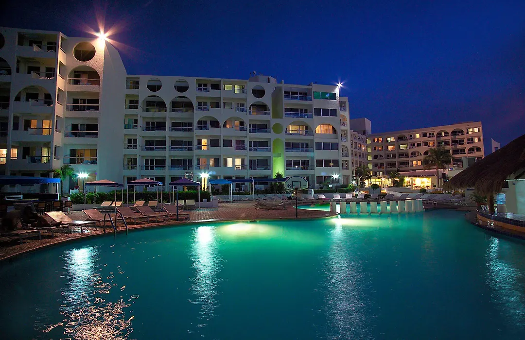 Aquamarina Beach Hotel-1